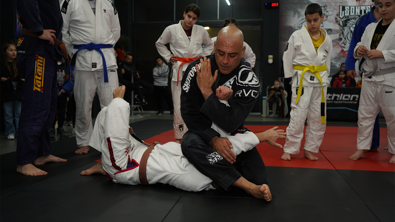 Προπόνηση Brazilian Jiu-Jitsu στη Leontes Martial Arts